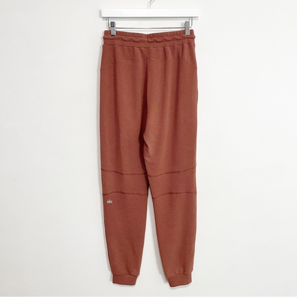 ALO | Like New Mauve Pink Micro Waffle Fireside Yoga Joggers, Small - Picture 6 of 9